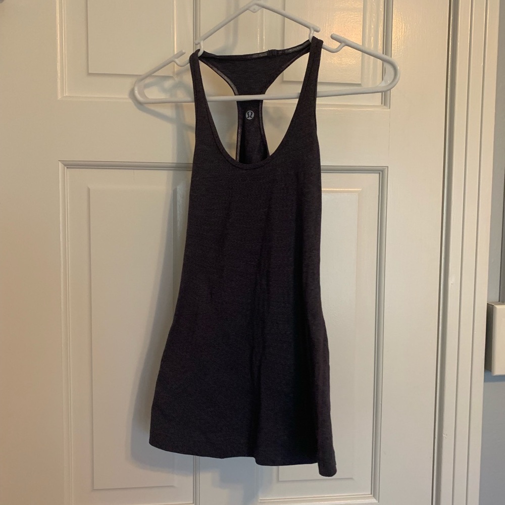 Lululemon tank top 4